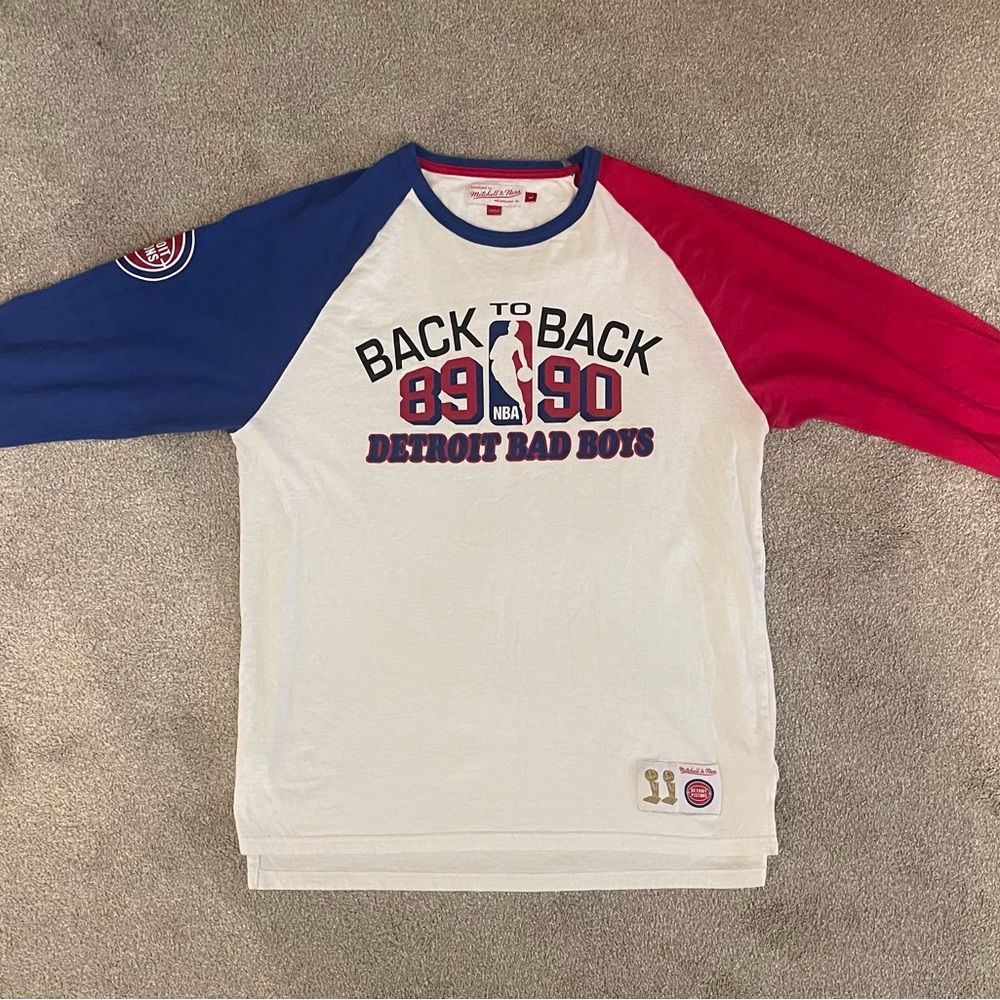 Mitchell & Ness Henley Detroit Pistons size L